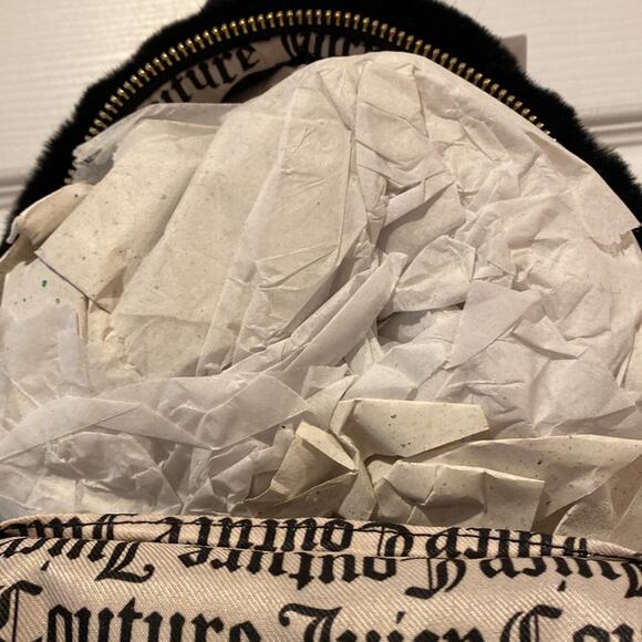 BNWT JUICY COUTURE Lets Get Cozy Furry Black Backpack main image 6
